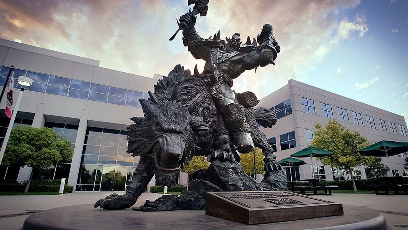 Из Blizzard уволили трех ведущих сотрудников. Об этом со ссылкой на два источника сообщает Kotaku.