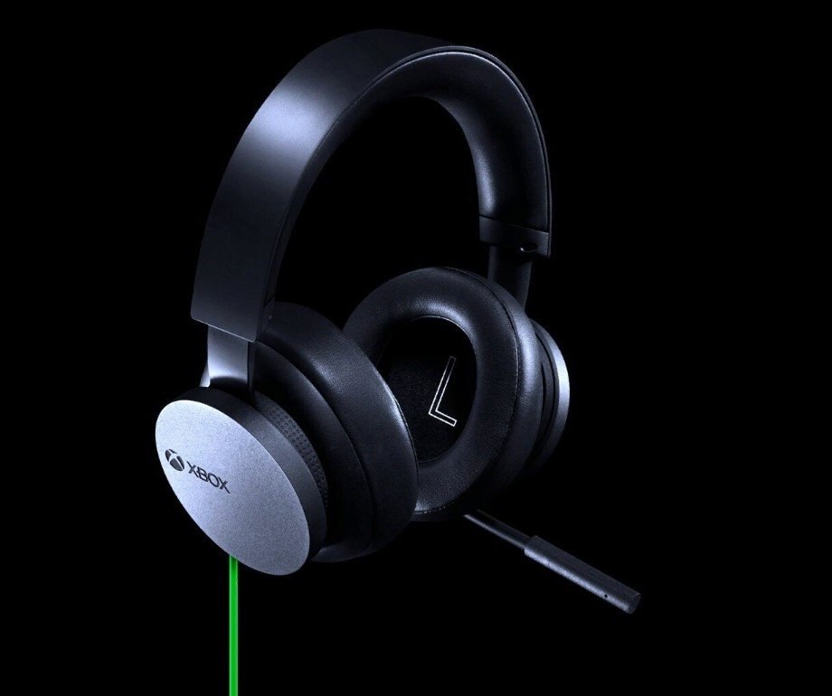 Microsoft анонсировала проводную гарнитуру Xbox Stereo Headset.